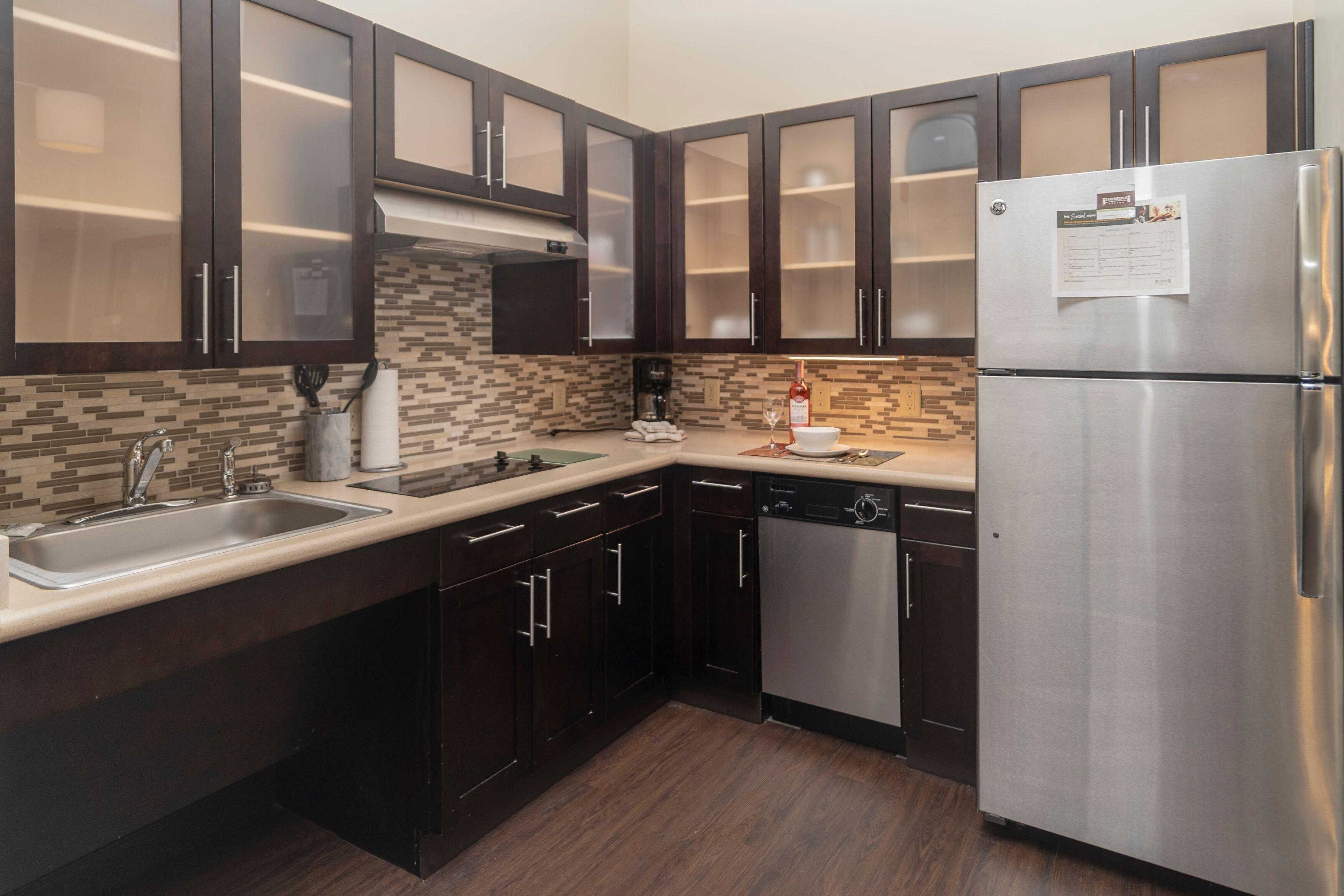 Staybridge Suites Marquette By Ihg Екстер'єр фото